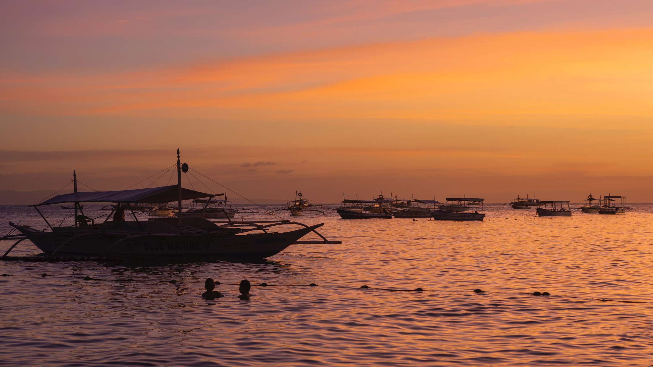 Sonnenuntergang mit Blick auf das Meer — J.J. s Paradise Home Panglao